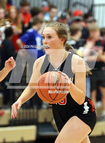 Thumbnail 3 in Moniteau vs Redbank Valley (District 9 2A Final) photogallery.