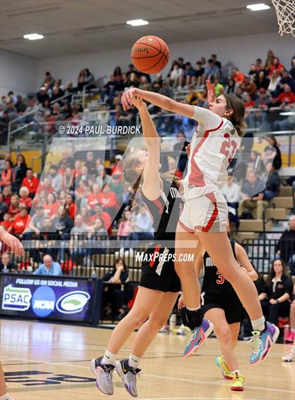 Thumbnail 1 in Moniteau vs Redbank Valley (District 9 2A Final) photogallery.