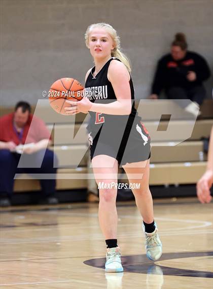 Thumbnail 1 in Moniteau vs Redbank Valley (District 9 2A Final) photogallery.