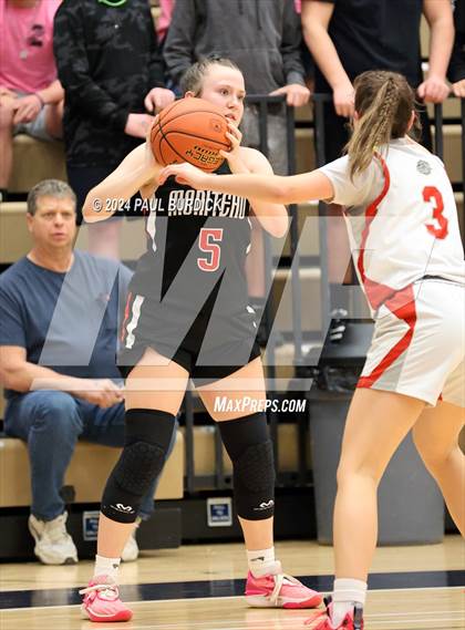 Thumbnail 2 in Moniteau vs Redbank Valley (District 9 2A Final) photogallery.