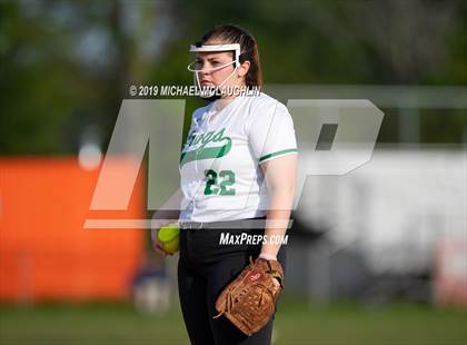 Thumbnail 3 in Carle Place vs East Rockaway (NYSPHSAA Section 8 Class B Semifinal) photogallery.