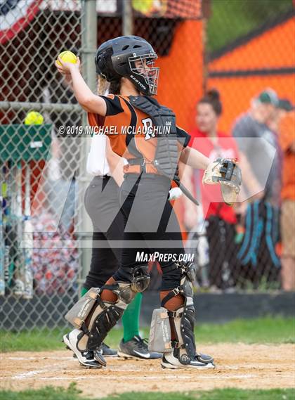 Thumbnail 3 in Carle Place vs East Rockaway (NYSPHSAA Section 8 Class B Semifinal) photogallery.