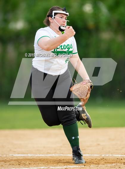 Thumbnail 1 in Carle Place vs East Rockaway (NYSPHSAA Section 8 Class B Semifinal) photogallery.