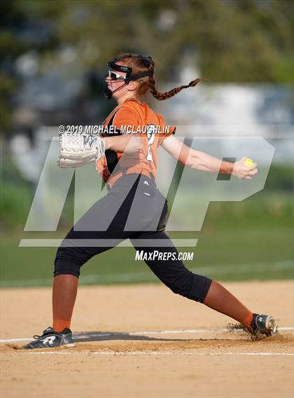 Thumbnail 3 in Carle Place vs East Rockaway (NYSPHSAA Section 8 Class B Semifinal) photogallery.