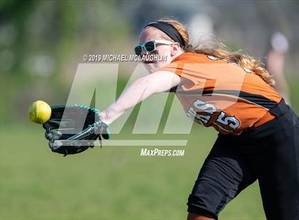 Thumbnail 2 in Carle Place vs East Rockaway (NYSPHSAA Section 8 Class B Semifinal) photogallery.
