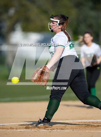 Thumbnail 1 in Carle Place vs East Rockaway (NYSPHSAA Section 8 Class B Semifinal) photogallery.