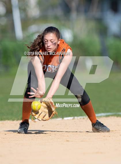 Thumbnail 1 in Carle Place vs East Rockaway (NYSPHSAA Section 8 Class B Semifinal) photogallery.