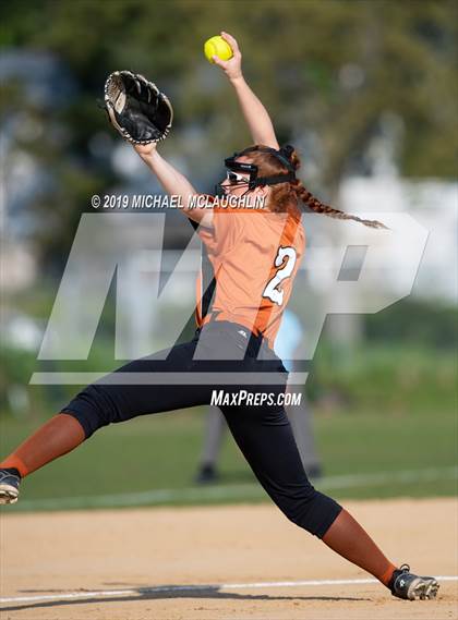 Thumbnail 3 in Carle Place vs East Rockaway (NYSPHSAA Section 8 Class B Semifinal) photogallery.