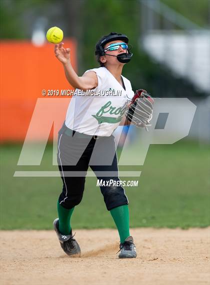 Thumbnail 1 in Carle Place vs East Rockaway (NYSPHSAA Section 8 Class B Semifinal) photogallery.