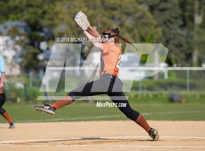 Thumbnail 3 in Carle Place vs East Rockaway (NYSPHSAA Section 8 Class B Semifinal) photogallery.