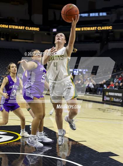 Thumbnail 3 in Rock Bridge vs Park Hill South (Norm Stewart Classic) photogallery.