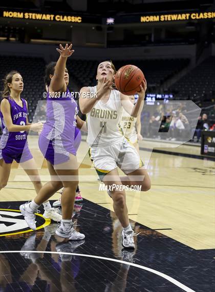 Thumbnail 2 in Rock Bridge vs Park Hill South (Norm Stewart Classic) photogallery.