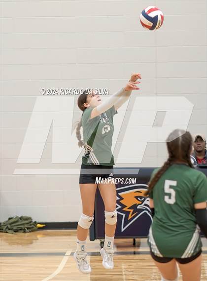 Thumbnail 2 in Cypress Ridge vs Paetow (Katy ISD Subvarsity Tournament) photogallery.