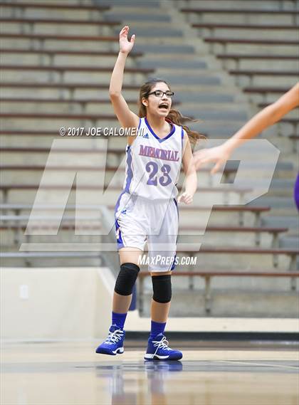 Thumbnail 3 in Brackenridge Vs San Antonio Memorial (SAISD Invitational) photogallery.