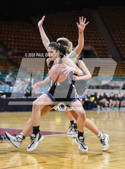 Thumbnail 2 in Highlands Ranch vs. Cherry Creek (CHSAA 5A Final Four) photogallery.