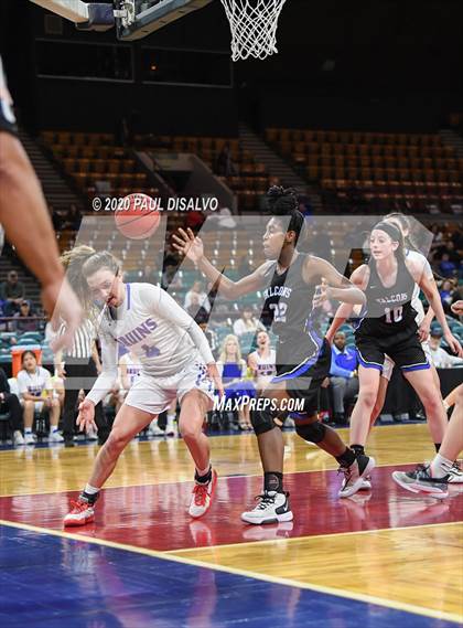 Thumbnail 1 in Highlands Ranch vs. Cherry Creek (CHSAA 5A Final Four) photogallery.