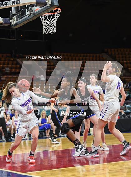 Thumbnail 2 in Highlands Ranch vs. Cherry Creek (CHSAA 5A Final Four) photogallery.