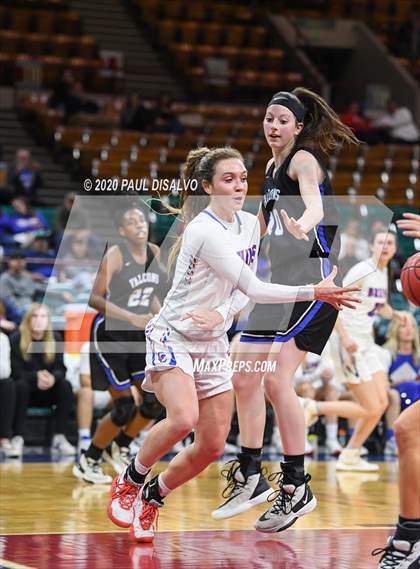 Thumbnail 1 in Highlands Ranch vs. Cherry Creek (CHSAA 5A Final Four) photogallery.