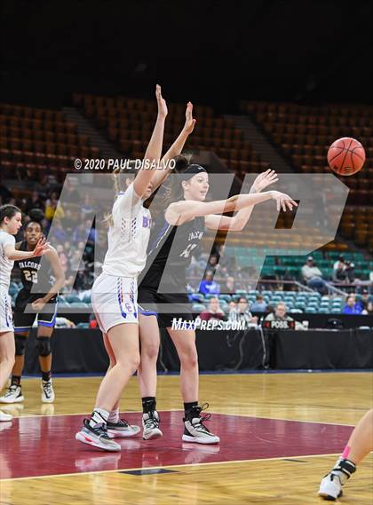 Thumbnail 1 in Highlands Ranch vs. Cherry Creek (CHSAA 5A Final Four) photogallery.