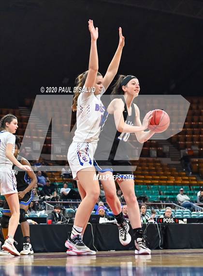 Thumbnail 2 in Highlands Ranch vs. Cherry Creek (CHSAA 5A Final Four) photogallery.