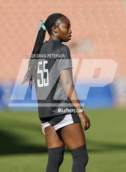 Thumbnail 3 in Bountiful vs. Olympus (UHSAA 5A Final) photogallery.