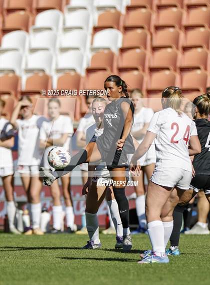 Thumbnail 3 in Bountiful vs. Olympus (UHSAA 5A Final) photogallery.