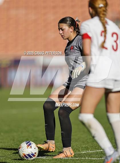 Thumbnail 3 in Bountiful vs. Olympus (UHSAA 5A Final) photogallery.