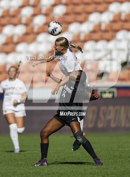 Thumbnail 3 in Bountiful vs. Olympus (UHSAA 5A Final) photogallery.