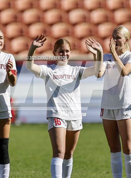 Thumbnail 3 in Bountiful vs. Olympus (UHSAA 5A Final) photogallery.