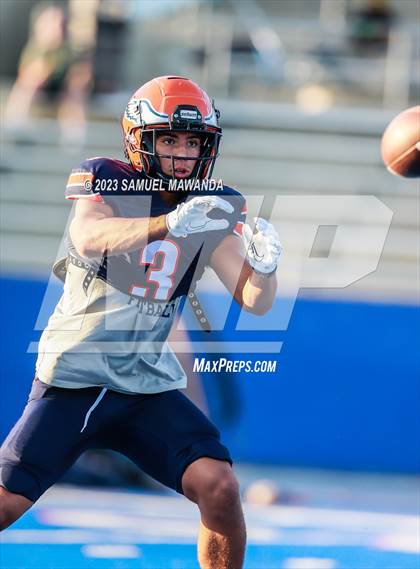 Thumbnail 1 in   Loyola @ Chaminade photogallery.