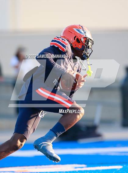 Thumbnail 1 in   Loyola @ Chaminade photogallery.