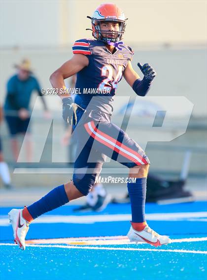 Thumbnail 1 in   Loyola @ Chaminade photogallery.