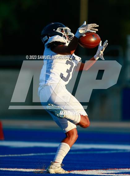 Thumbnail 1 in   Loyola @ Chaminade photogallery.