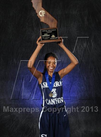 Thumbnail 3 in Sierra Canyon (CIF State D5 Award Photos) photogallery.