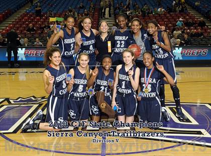 Thumbnail 2 in Sierra Canyon (CIF State D5 Award Photos) photogallery.