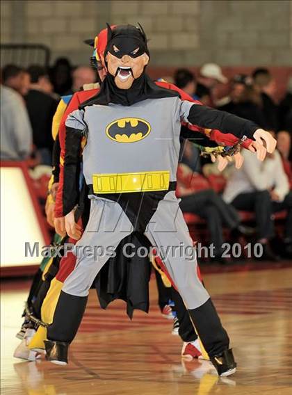Thumbnail 2 in Taft vs. St. Patrick (Nike Extravaganza) photogallery.