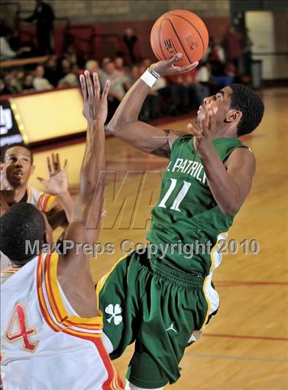 Thumbnail 2 in Taft vs. St. Patrick (Nike Extravaganza) photogallery.