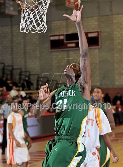 Thumbnail 2 in Taft vs. St. Patrick (Nike Extravaganza) photogallery.