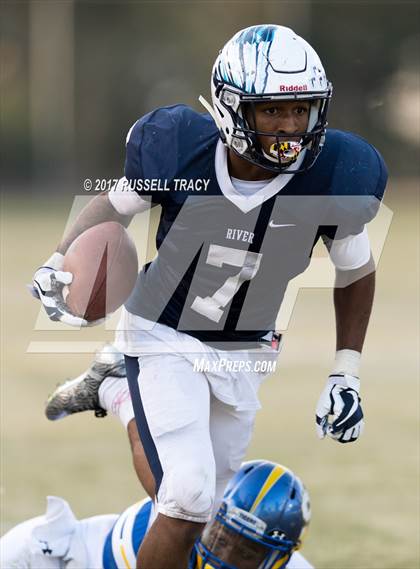 Thumbnail 2 in Oscar Smith @ Indian River photogallery.