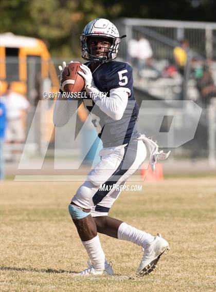Thumbnail 3 in Oscar Smith @ Indian River photogallery.