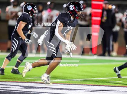 Thumbnail 3 in Milford vs. Monticello (UHSAA 8 Man Semi Final) photogallery.