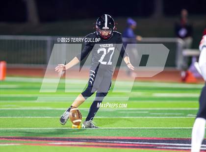 Thumbnail 2 in Milford vs. Monticello (UHSAA 8 Man Semi Final) photogallery.