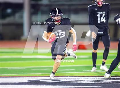 Thumbnail 2 in Milford vs. Monticello (UHSAA 8 Man Semi Final) photogallery.