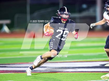 Thumbnail 2 in Milford vs. Monticello (UHSAA 8 Man Semi Final) photogallery.