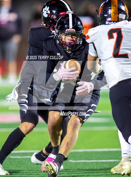 Thumbnail 3 in Milford vs. Monticello (UHSAA 8 Man Semi Final) photogallery.