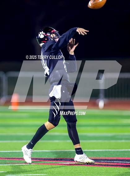 Thumbnail 1 in Milford vs. Monticello (UHSAA 8 Man Semi Final) photogallery.