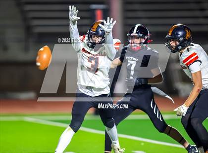 Thumbnail 1 in Milford vs. Monticello (UHSAA 8 Man Semi Final) photogallery.