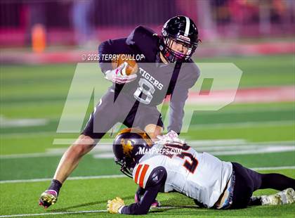 Thumbnail 1 in Milford vs. Monticello (UHSAA 8 Man Semi Final) photogallery.
