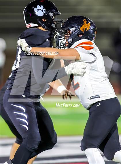 Thumbnail 1 in Milford vs. Monticello (UHSAA 8 Man Semi Final) photogallery.