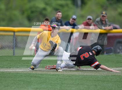 Thumbnail 3 in Rocky Grove vs Maplewood (PIAA D10 2A 1st Round) photogallery.